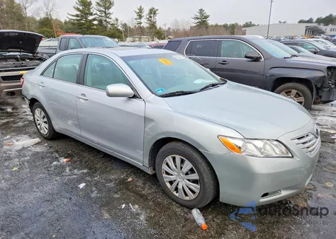 2007 Toyota Camry Ce z USA, uszkodzony, nr VIN 4T1BE46K67U568066